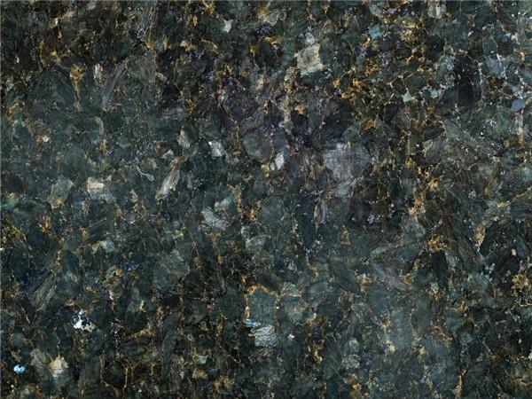 Emerald Pearl granit flise