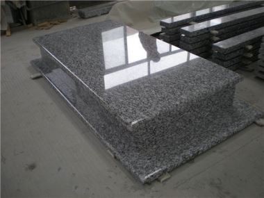 Hvide Granit Gravsten