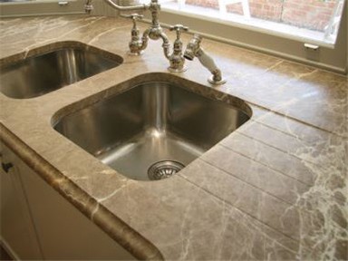 Emperador bordplader i lys marmor