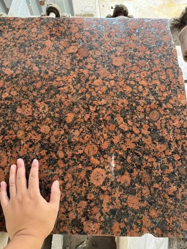 Carmen Red Granite grain