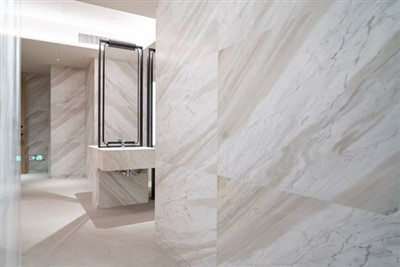 Hvid marmor vægfliser til badeværelset